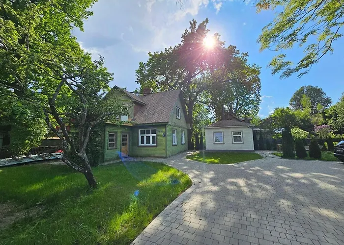 Ozo Estrade Apartments